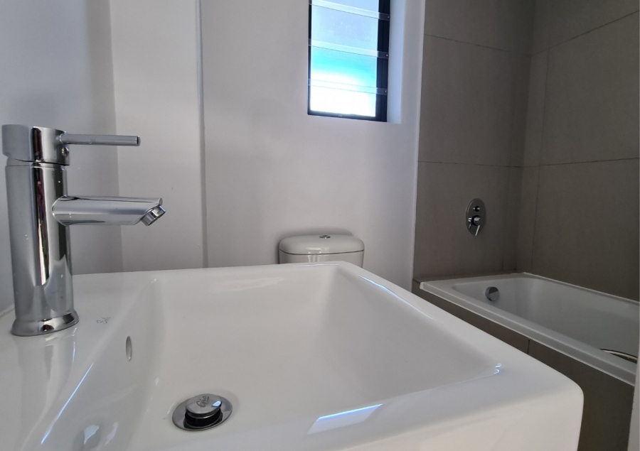 1 Bedroom Property for Sale in Parklands Western Cape